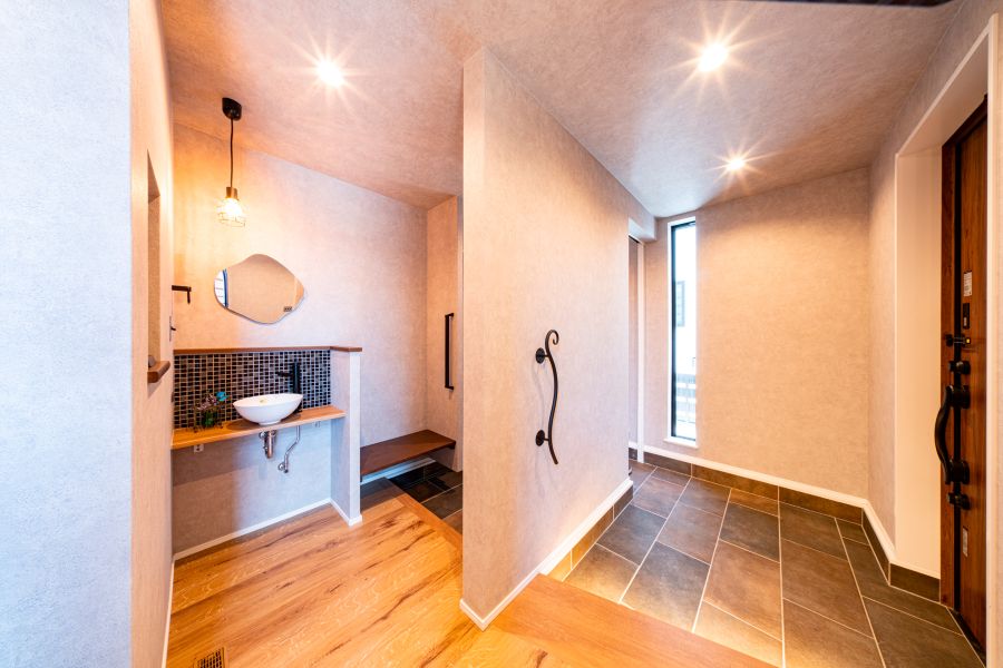 洗面コーナーのある脇玄関